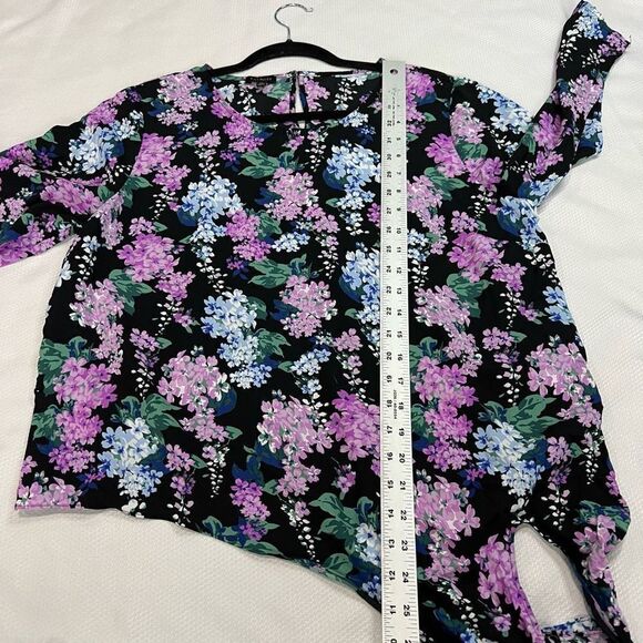Talbots Lavender‎ Black Floral Waist Tie Blouse - Picture 4 of 8